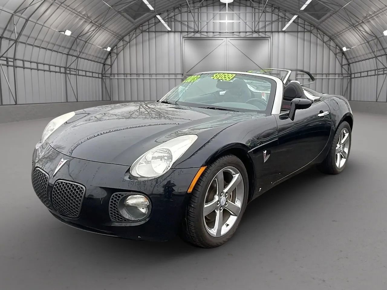 Used 2008 Pontiac Solstice GXP w/ Premium Package image 2