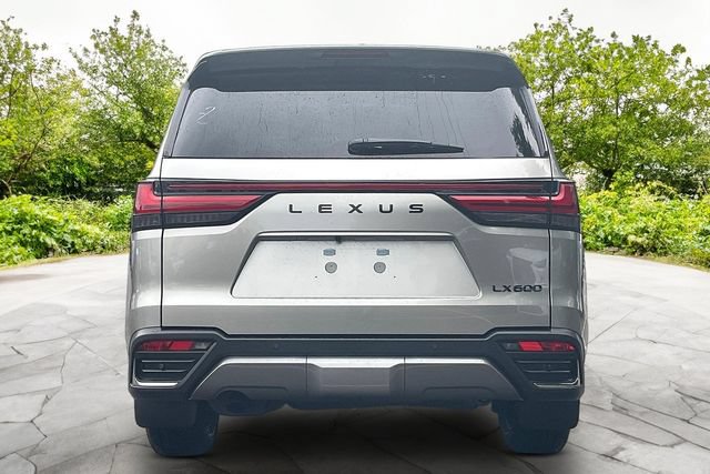 New 2026 Lexus LX 600 4WD w/ Accessory Package (2T) image 4