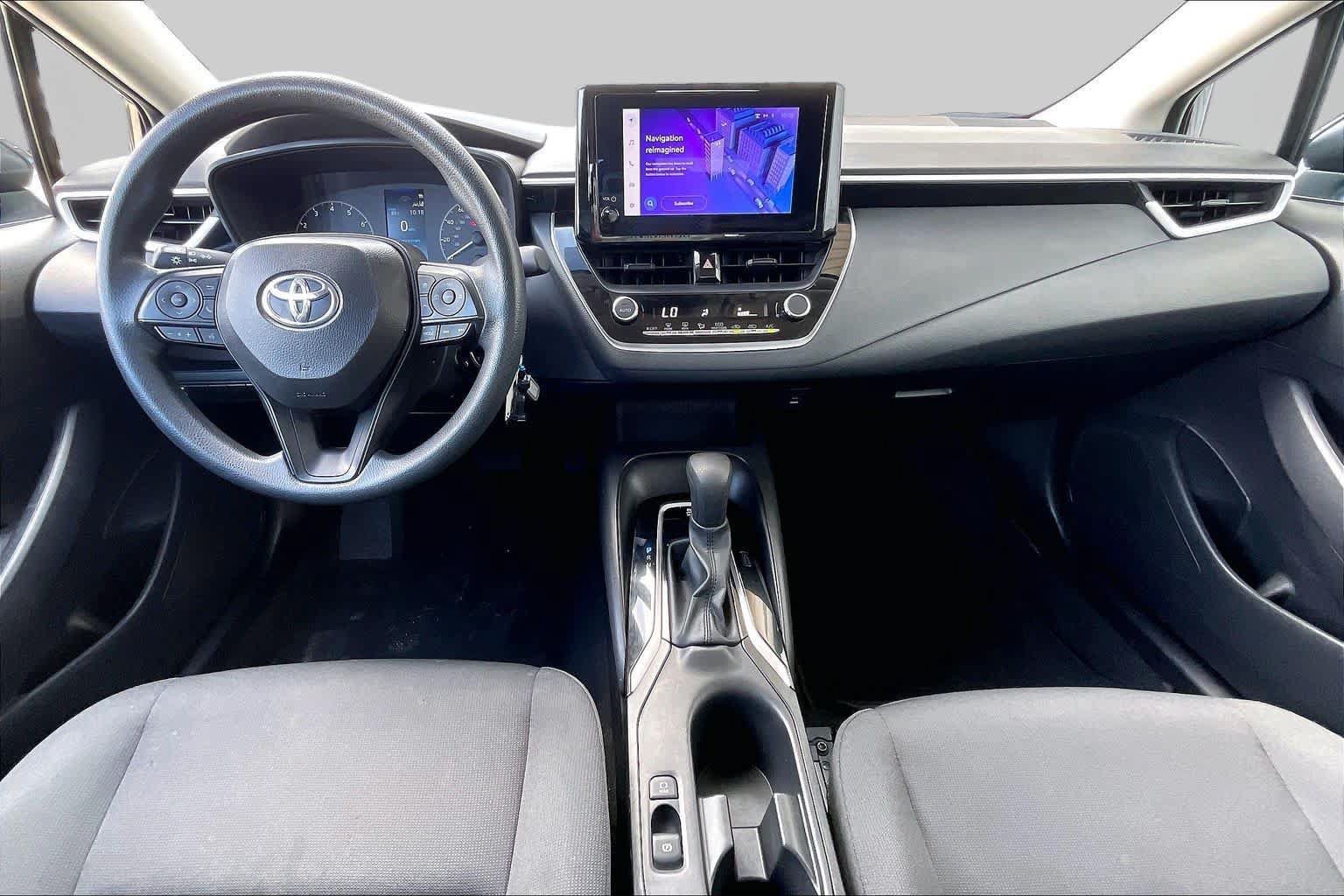 Used 2025 Toyota Corolla LE FWD image 16