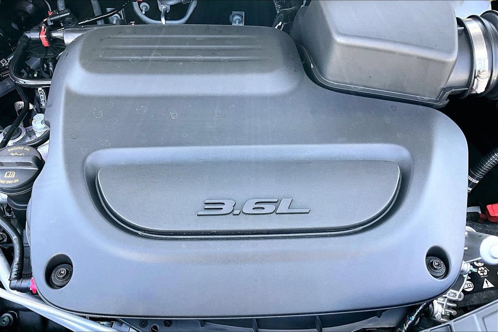 New 2027 Chrysler Pacifica Select FWD image 32