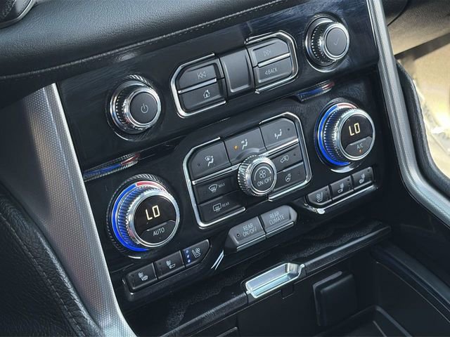 Used 2024 GMC Yukon XL Denali w/ Advanced Technology Package image 31