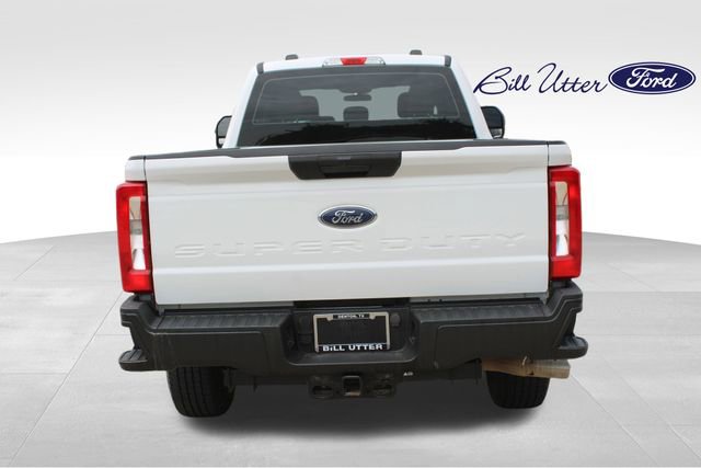 Used 2023 Ford F350 XL w/ FX4 Off-Road Package AWD/4WD image 6