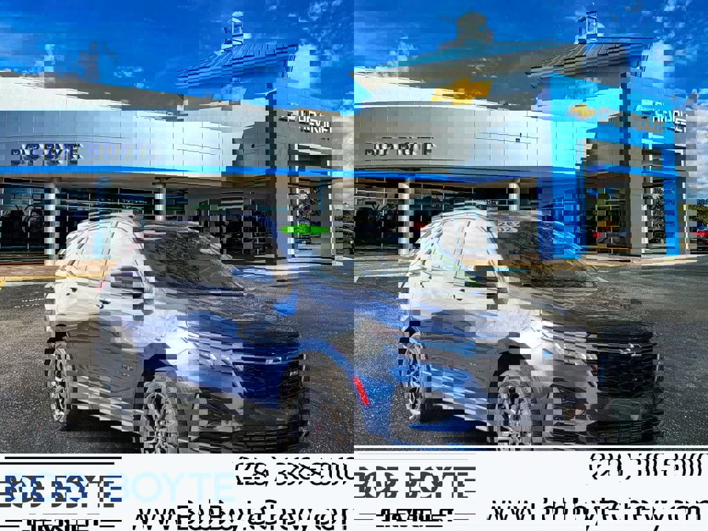 Used 2022 Chevrolet Equinox RS w/ RS Leather Package image 1