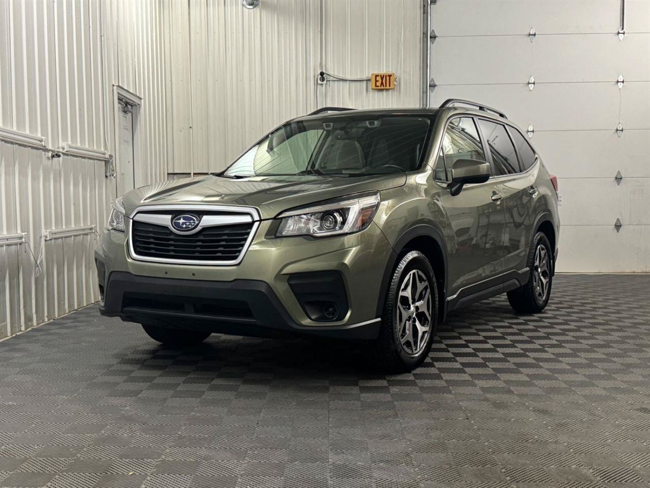 Used 2020 Subaru Forester Premium AWD/4WD image 1