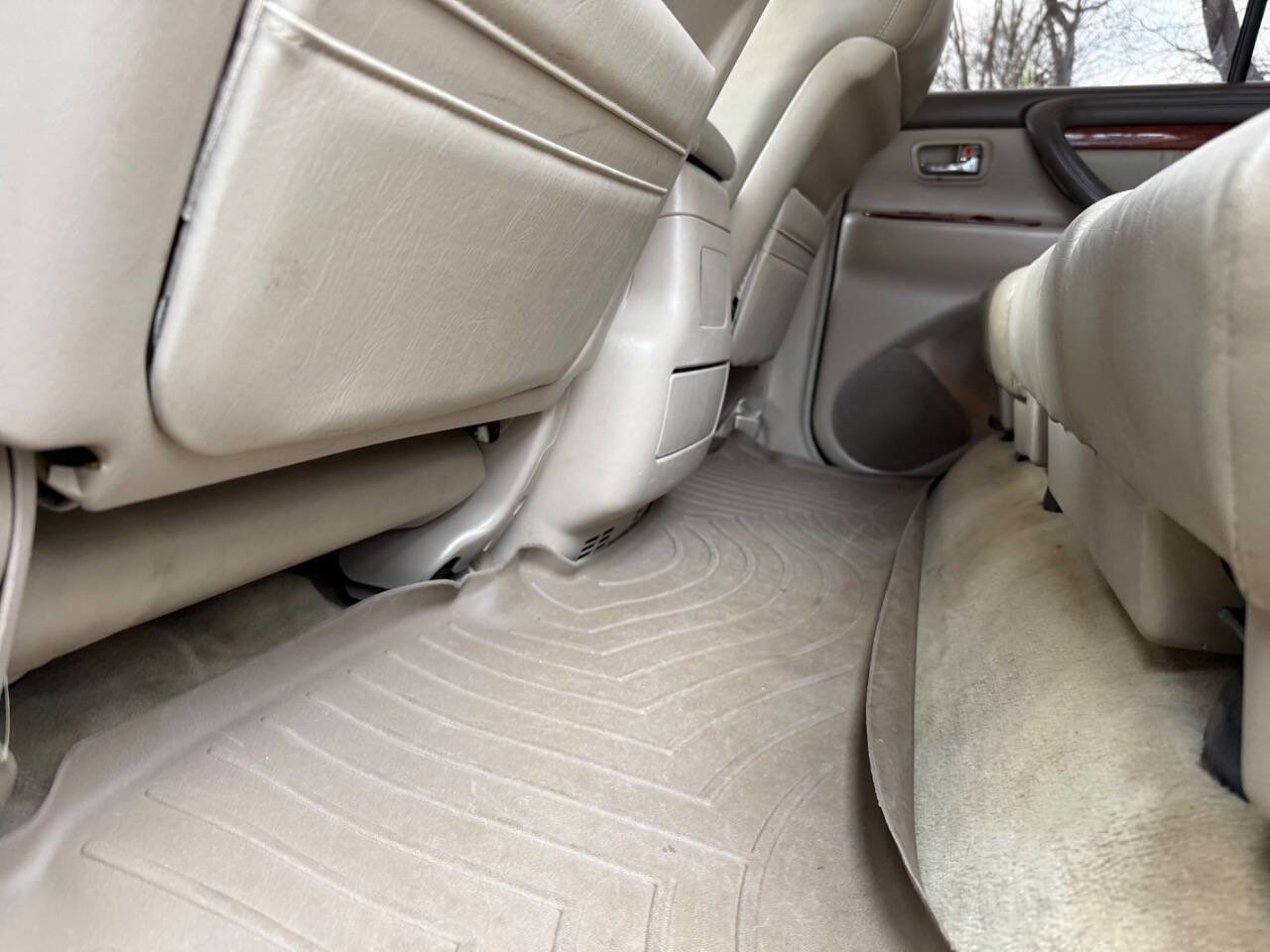 Used 2002 Lexus LX 470 Base 4WD 4dr SUV image 81