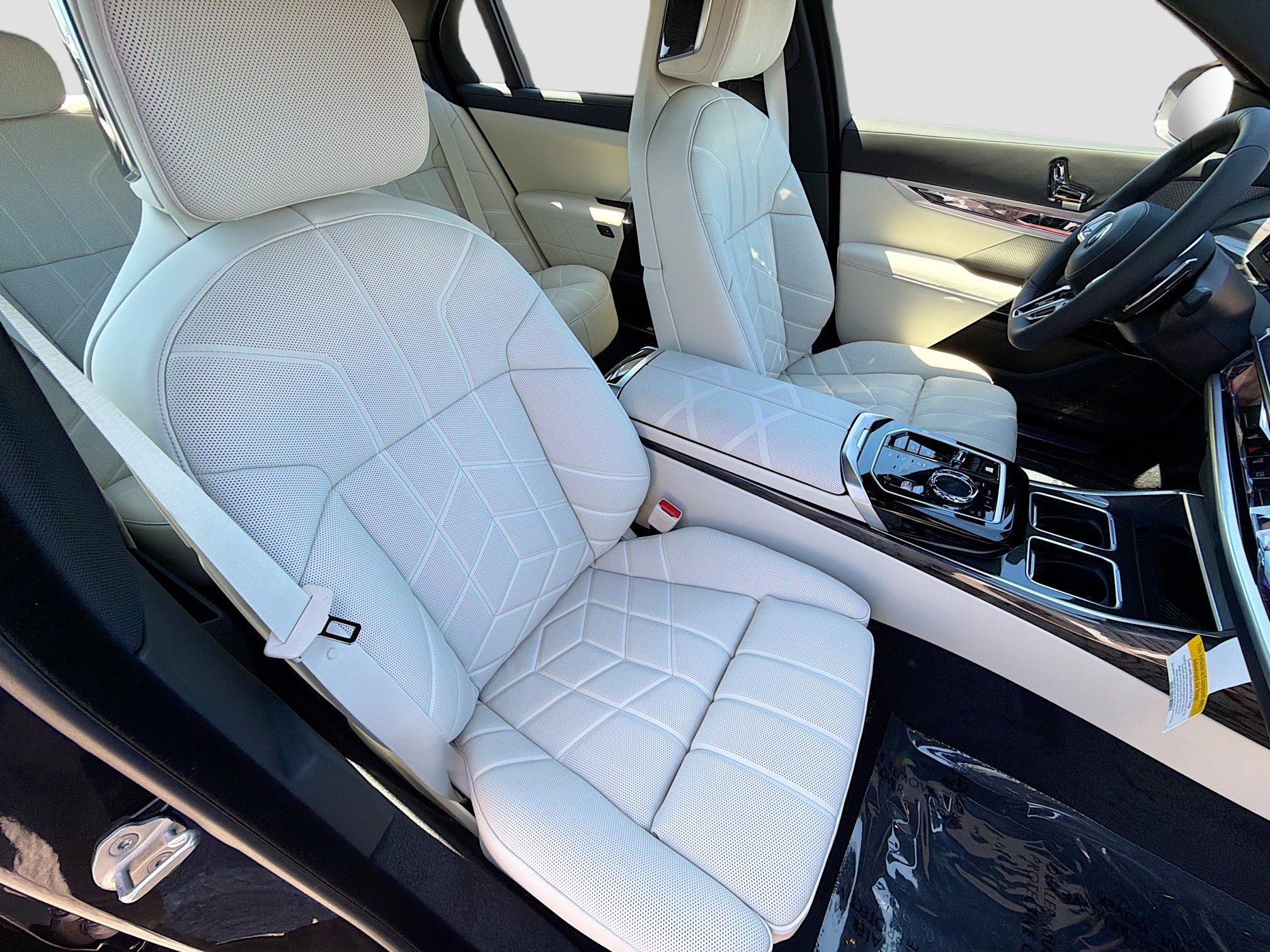 New 2026 BMW 760i xDrive image 15