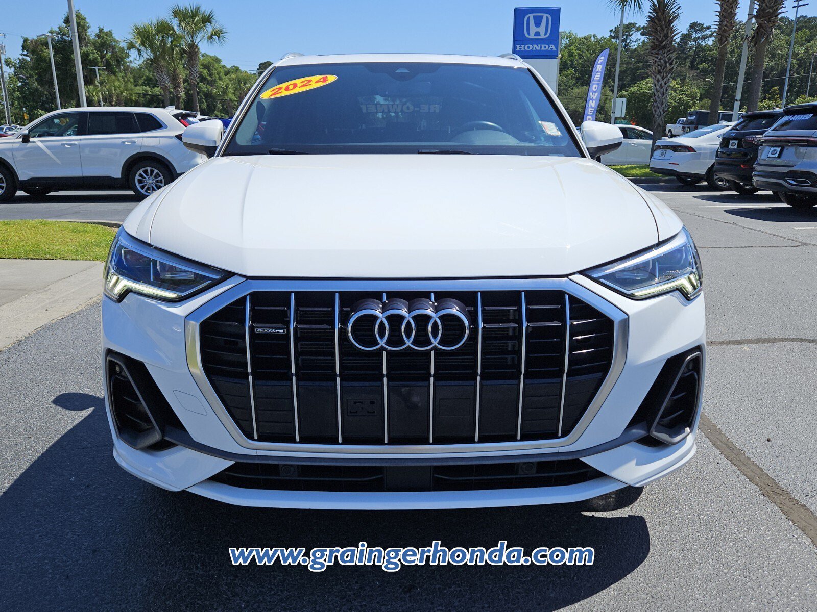 Used 2024 Audi Q3 2.0T Premium AWD/4WD image 8