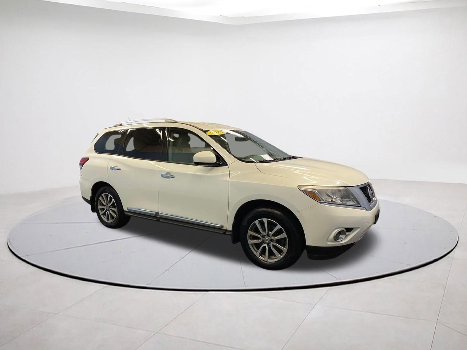 Used 2015 Nissan Pathfinder SL w/ SL Tech Package AWD/4WD image 8