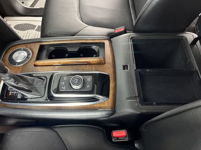 Used 2024 Nissan Armada SL w/ Captain's Chairs Package RWD image 30