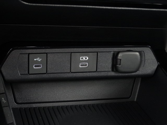 New 2026 Toyota Prius LE FWD image 22