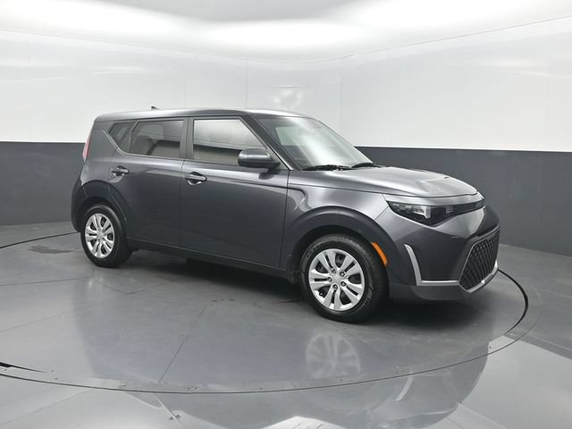 Used 2023 Kia Soul LX FWD image 30
