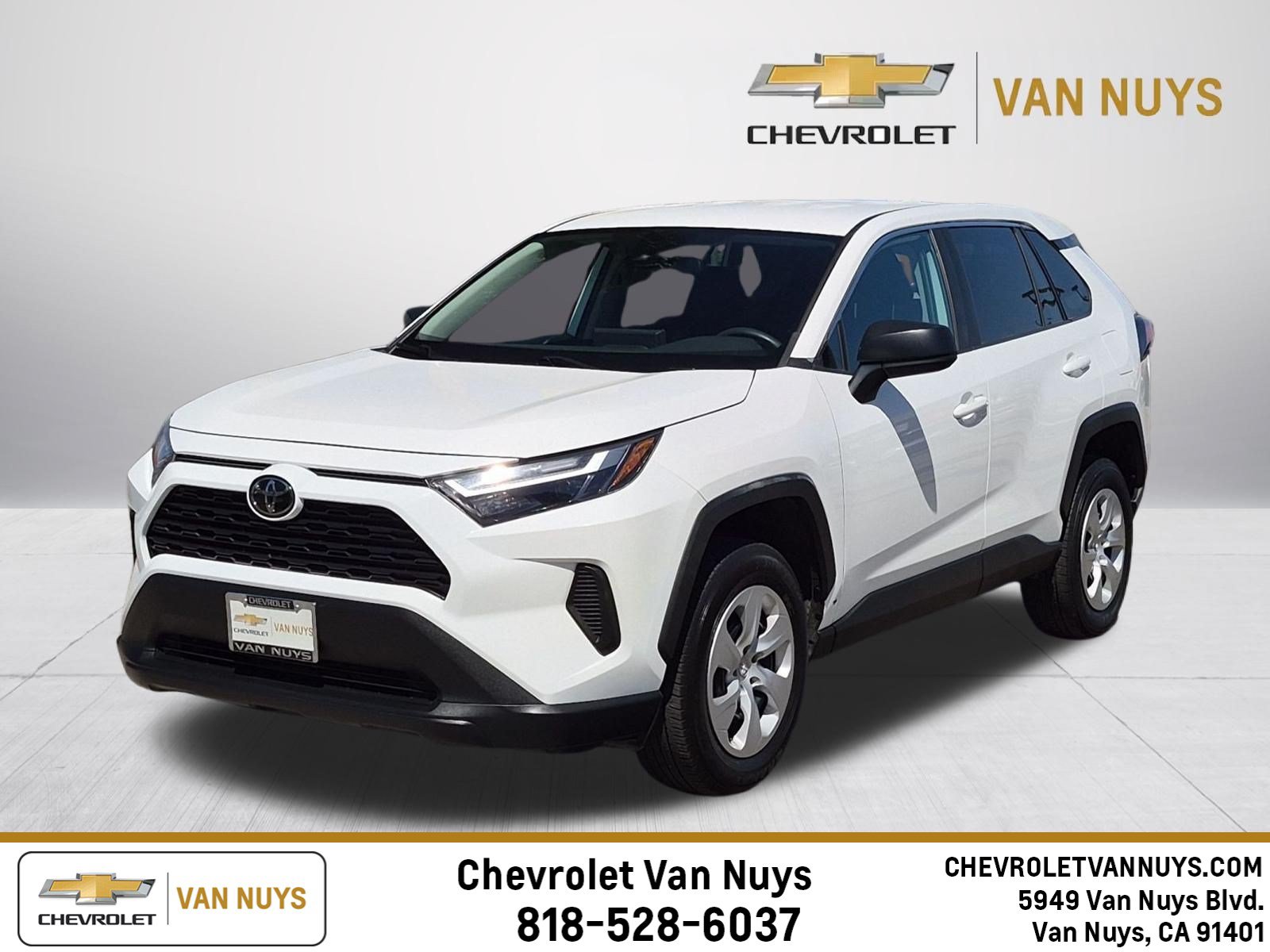 Used 2024 Toyota RAV4 LE AWD/4WD image 1