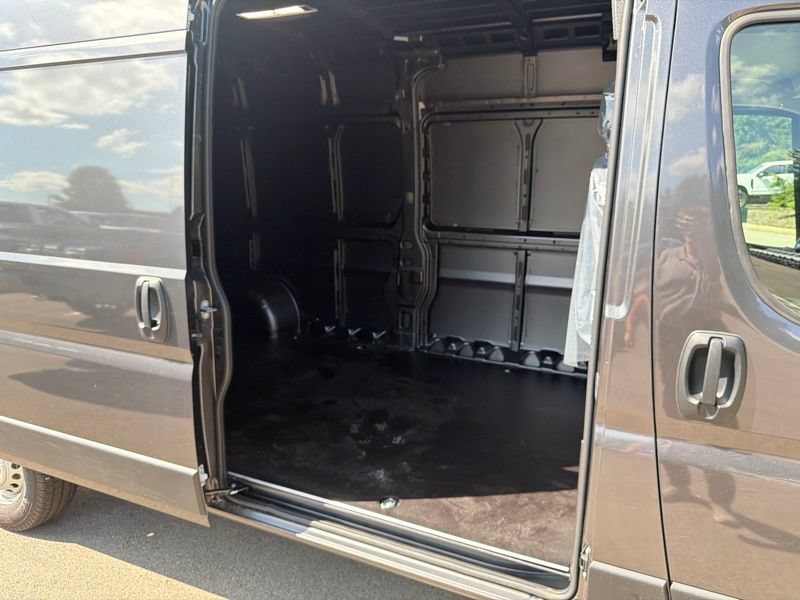 New 2026 RAM ProMaster 2500 w/ Advanced Safety Group FWD image 15