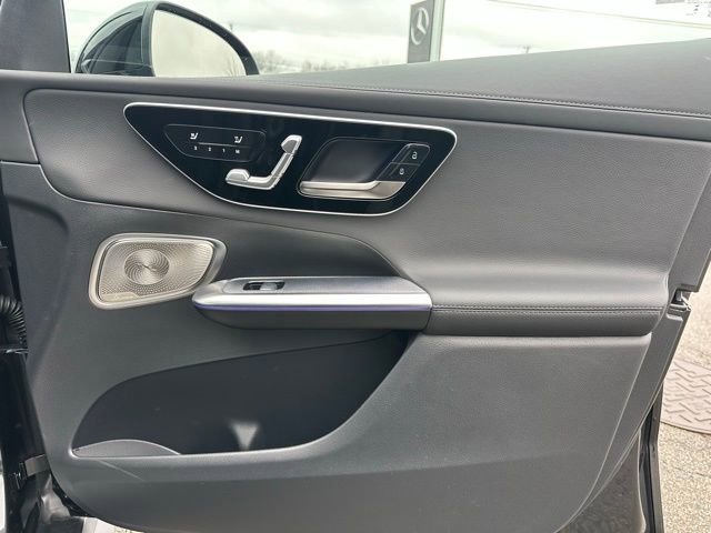 Used 2026 Mercedes-Benz GLC 300 4MATIC image 24