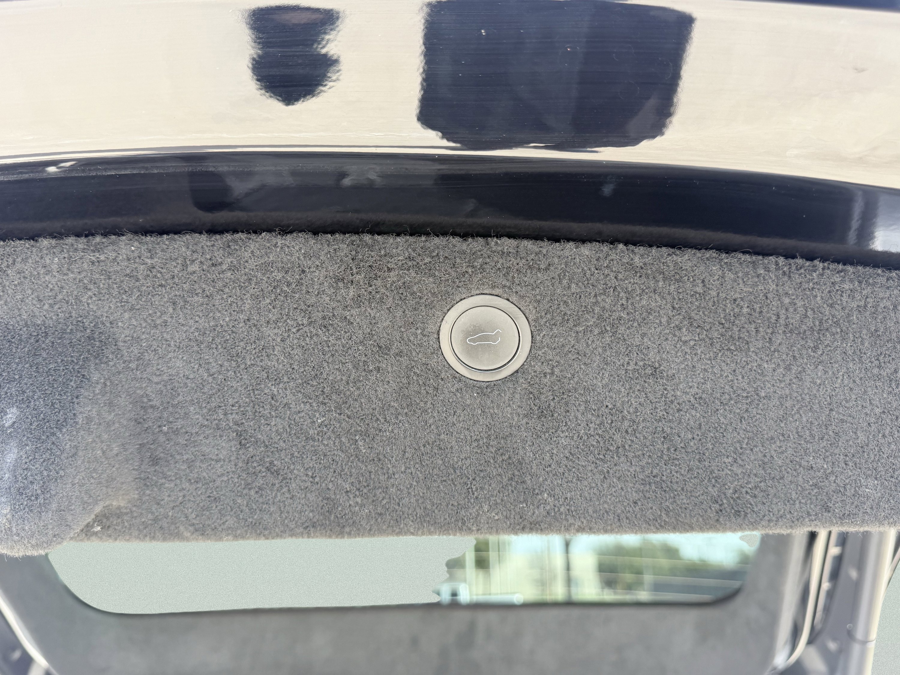 Used 2023 Tesla Model X image 15