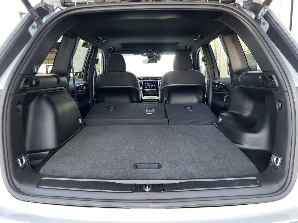 New 2025 Jeep Grand Cherokee Laredo w/ Luxury Tech Group I AWD/4WD image 27