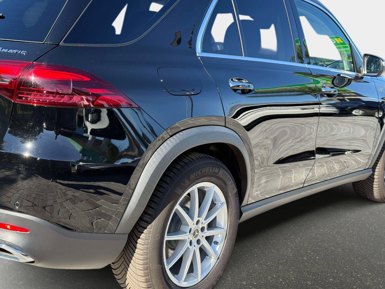 Used 2024 Mercedes-Benz GLE 350 4MATIC image 17