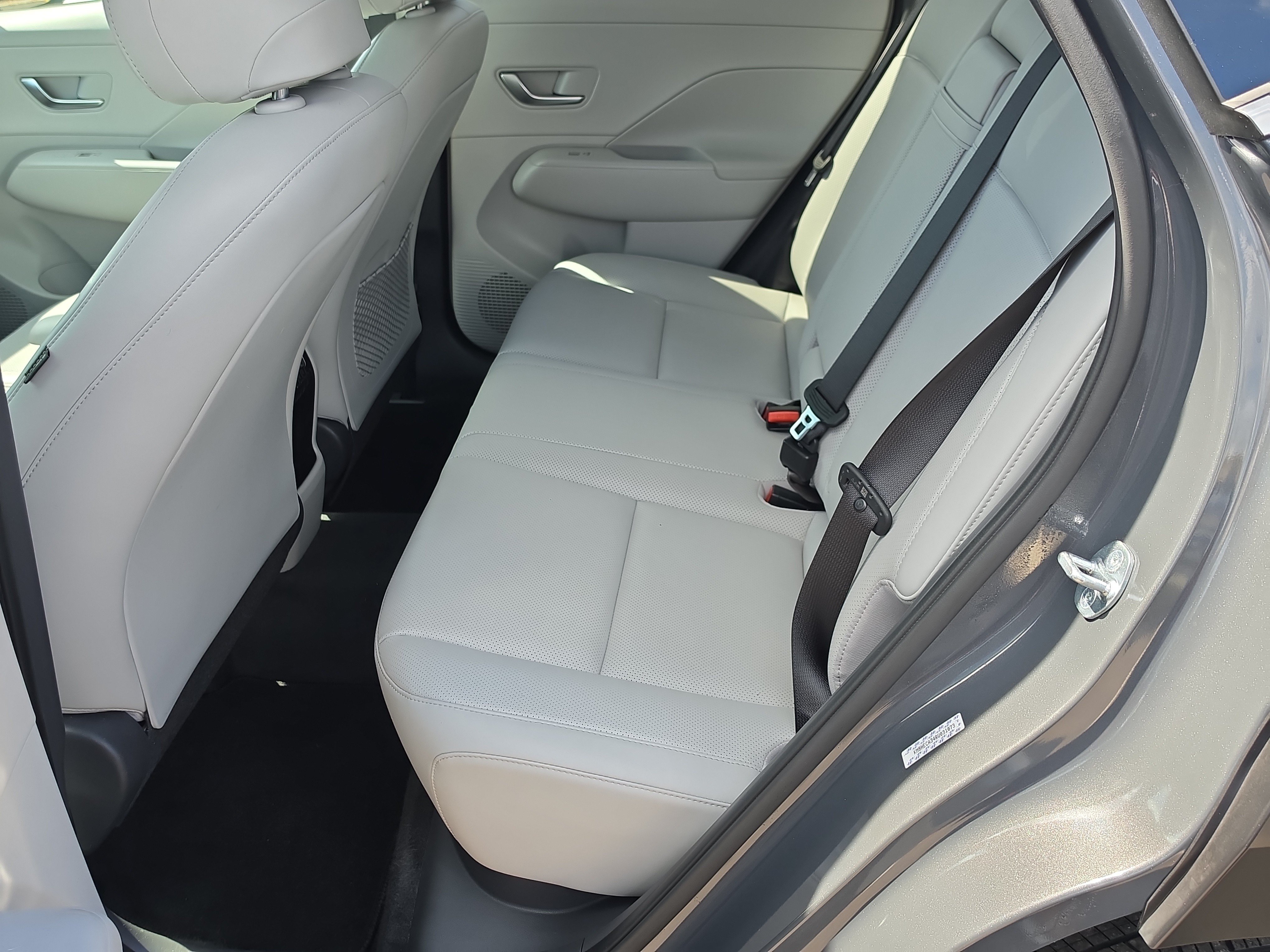 Used 2024 Hyundai Kona Limited AWD/4WD image 17