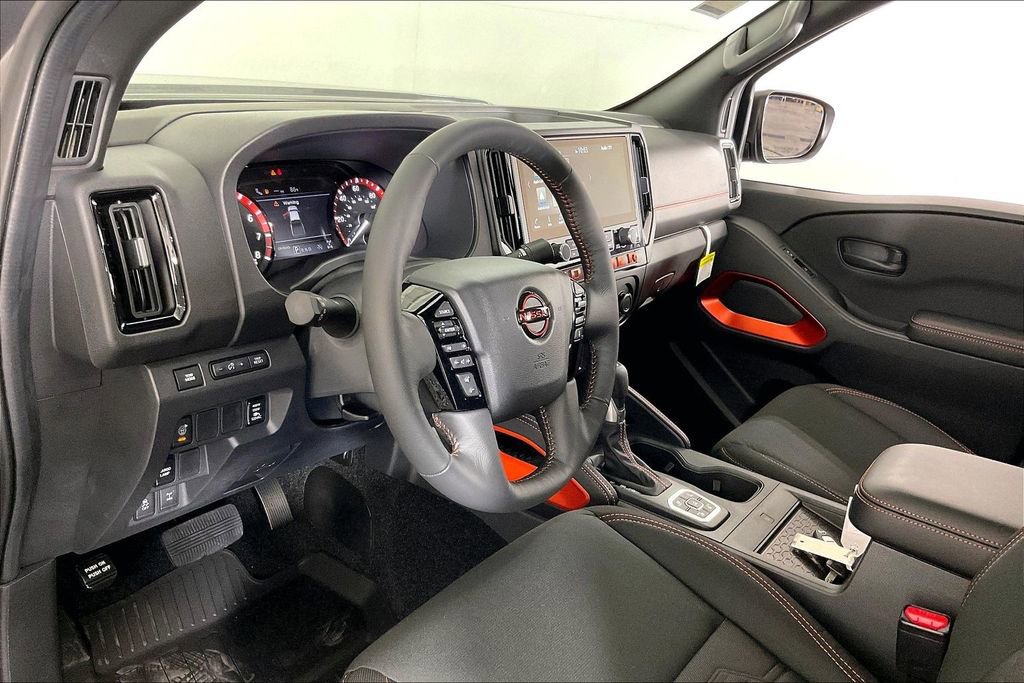 New 2026 Nissan Frontier PRO-4X w/ Pro-4x Convenience Package image 9
