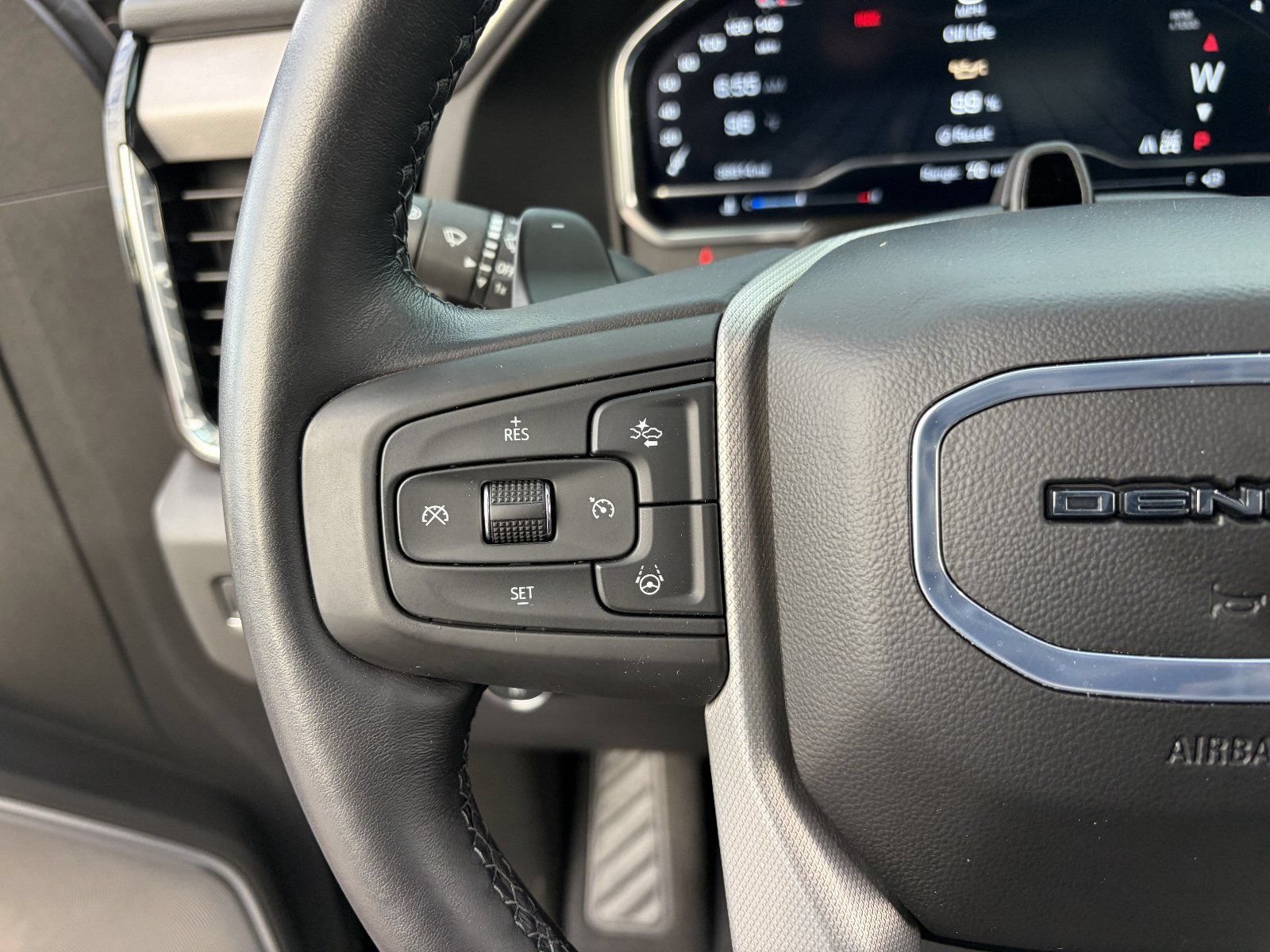 Certified 2025 GMC Sierra 1500 Denali AWD/4WD image 25