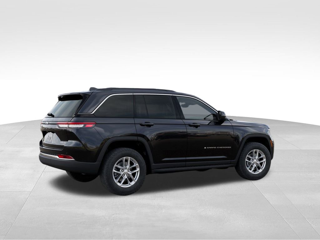 New 2026 Jeep Grand Cherokee Laredo X AWD/4WD image 5