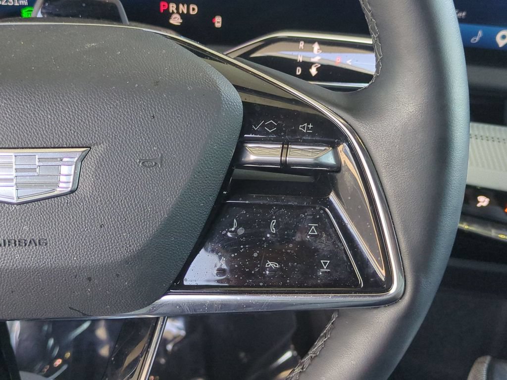 Used 2026 Cadillac Optiq Luxury 1 RWD image 13
