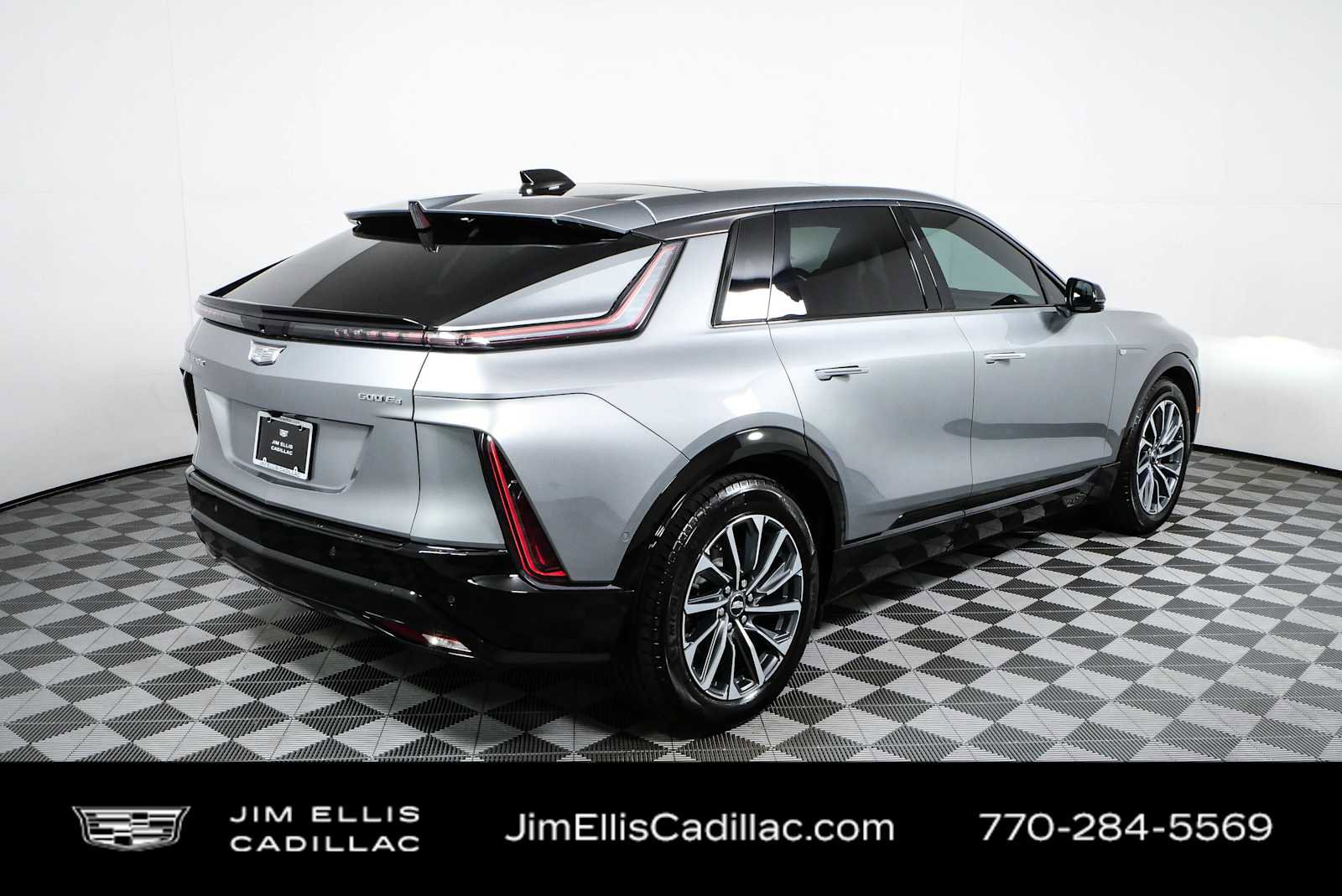 Used 2024 Cadillac Lyriq Sport w/ LPO, Floor Liner Package AWD/4WD image 3