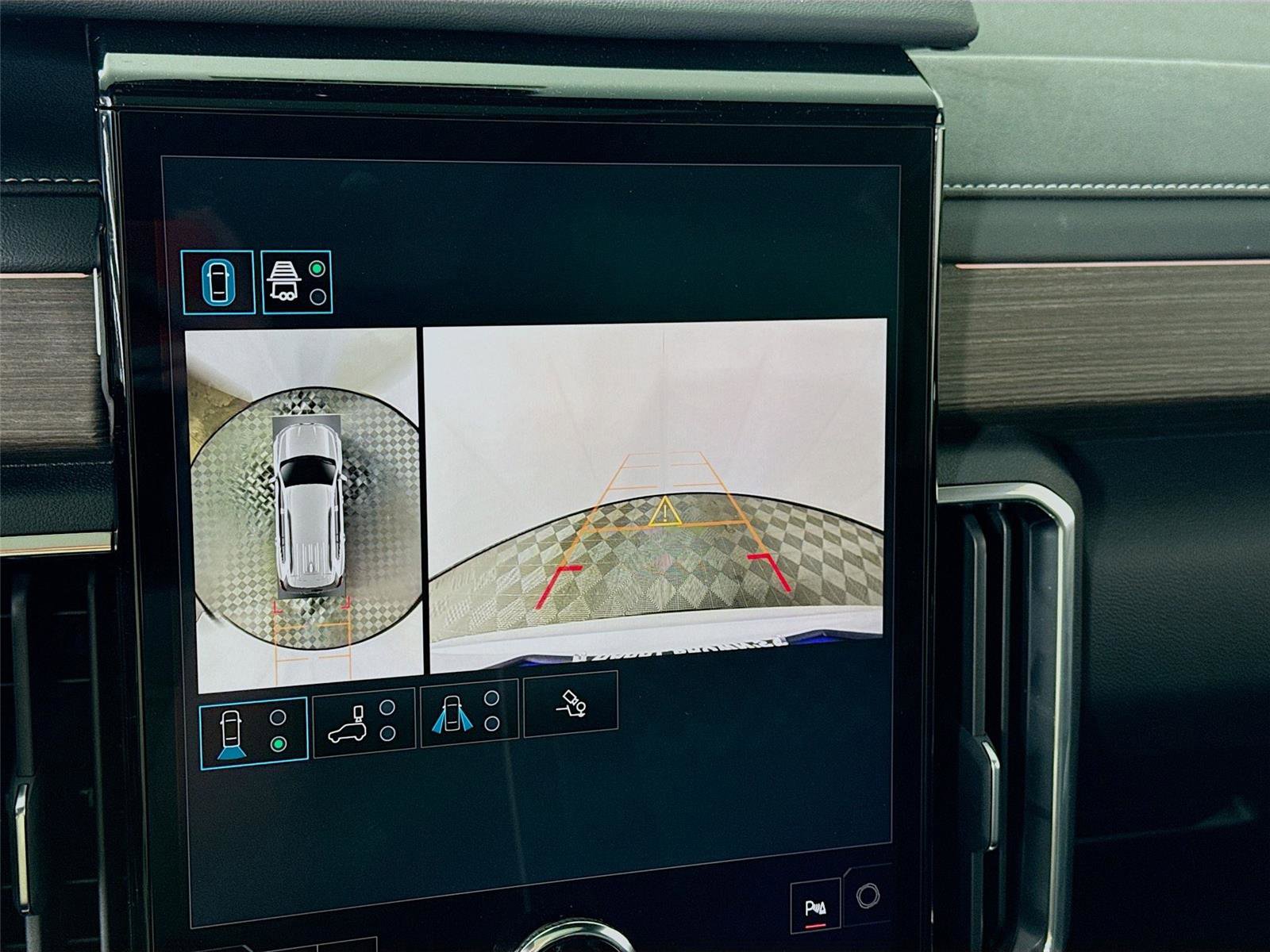 New 2026 GMC Acadia Denali AWD/4WD image 9