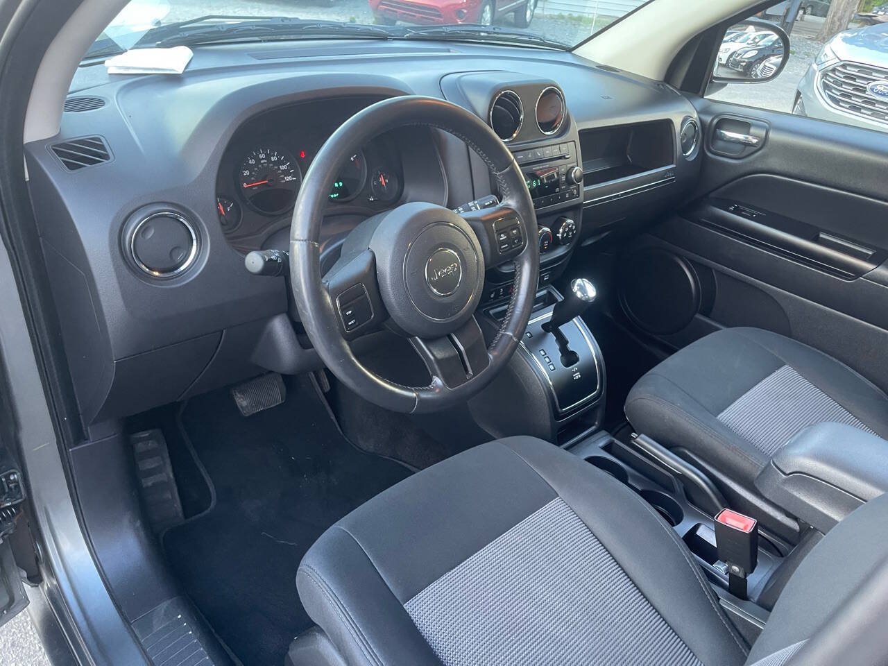 Used 2013 Jeep Compass Latitude AWD/4WD image 14