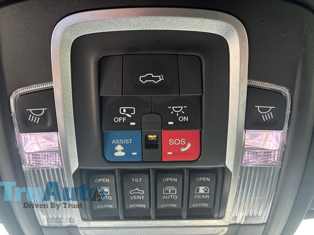 Used 2019 RAM 1500 Limited AWD/4WD image 38