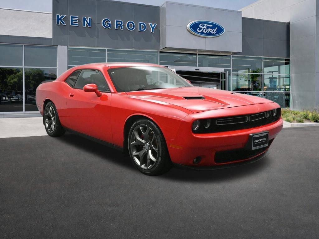 Used 2016 Dodge Challenger SXT Plus image 1
