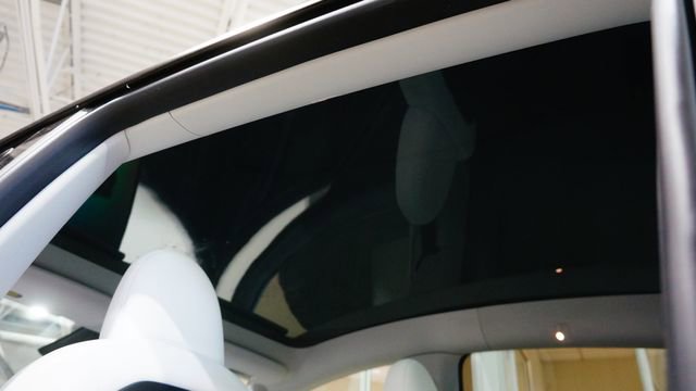 Used 2024 Tesla Model Y Long Range image 27