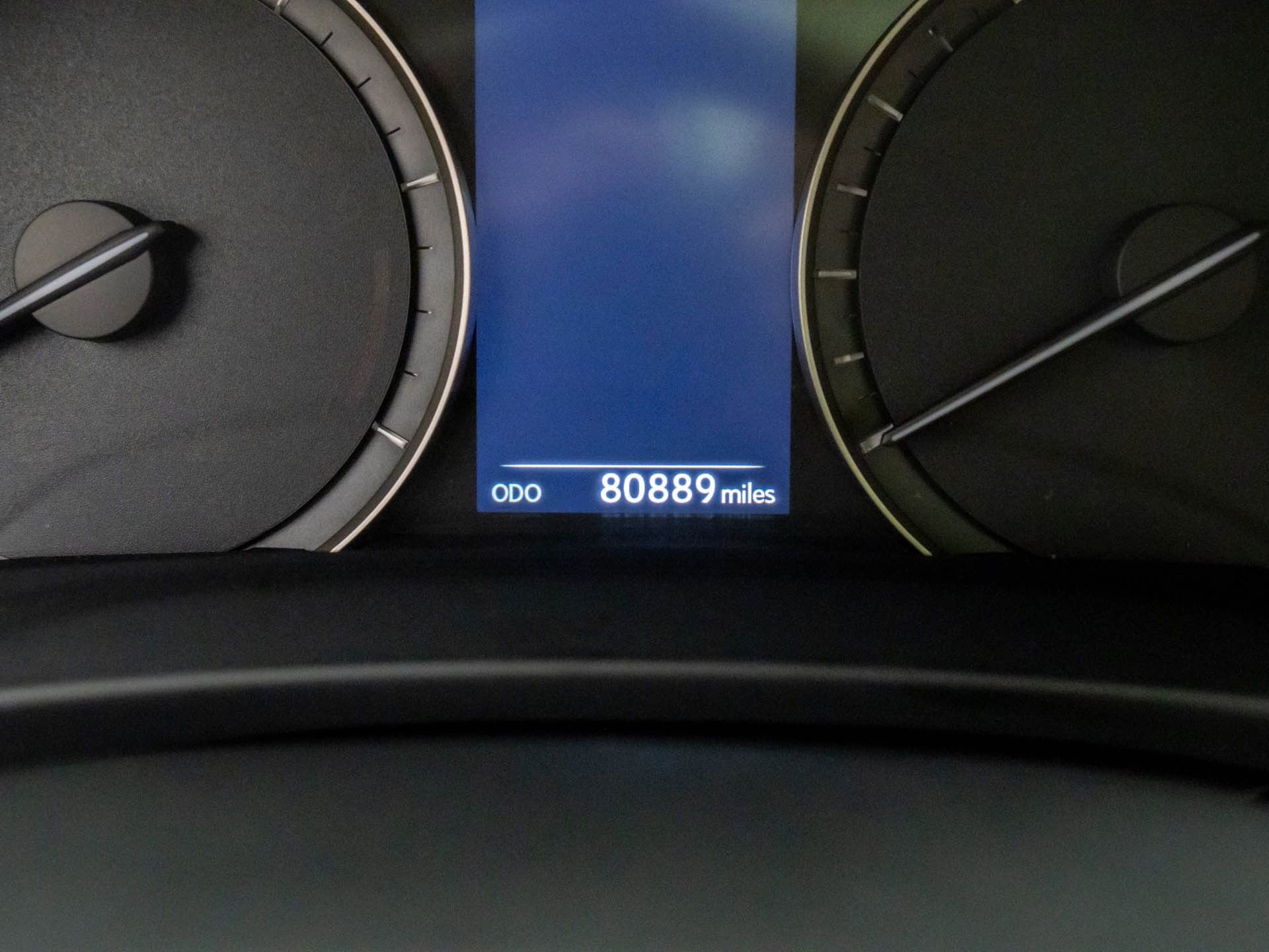 Used 2022 Lexus RX 350L Premium w/ Premium Package image 21