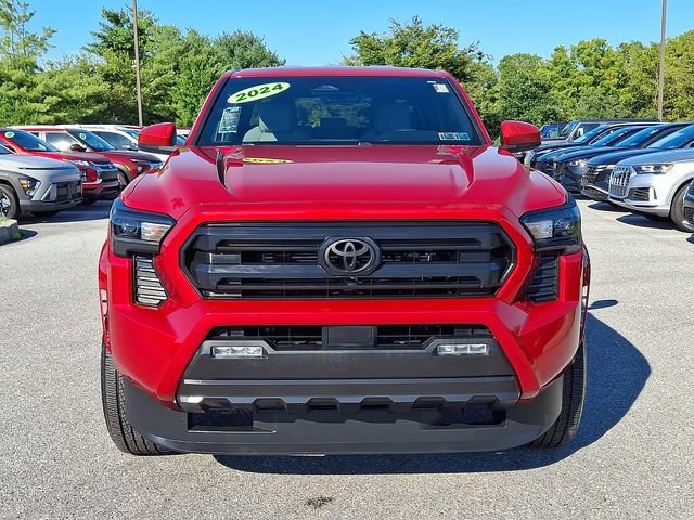 Certified 2024 Toyota Tacoma SR5 AWD/4WD image 2