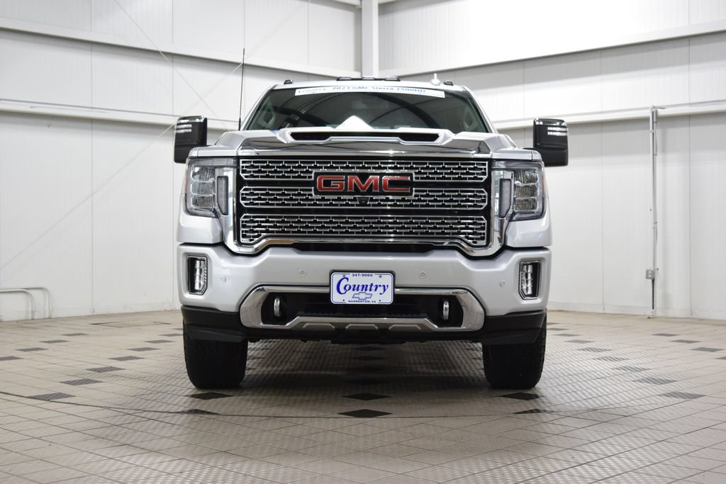 Used 2023 GMC Sierra 2500 Denali AWD/4WD image 2
