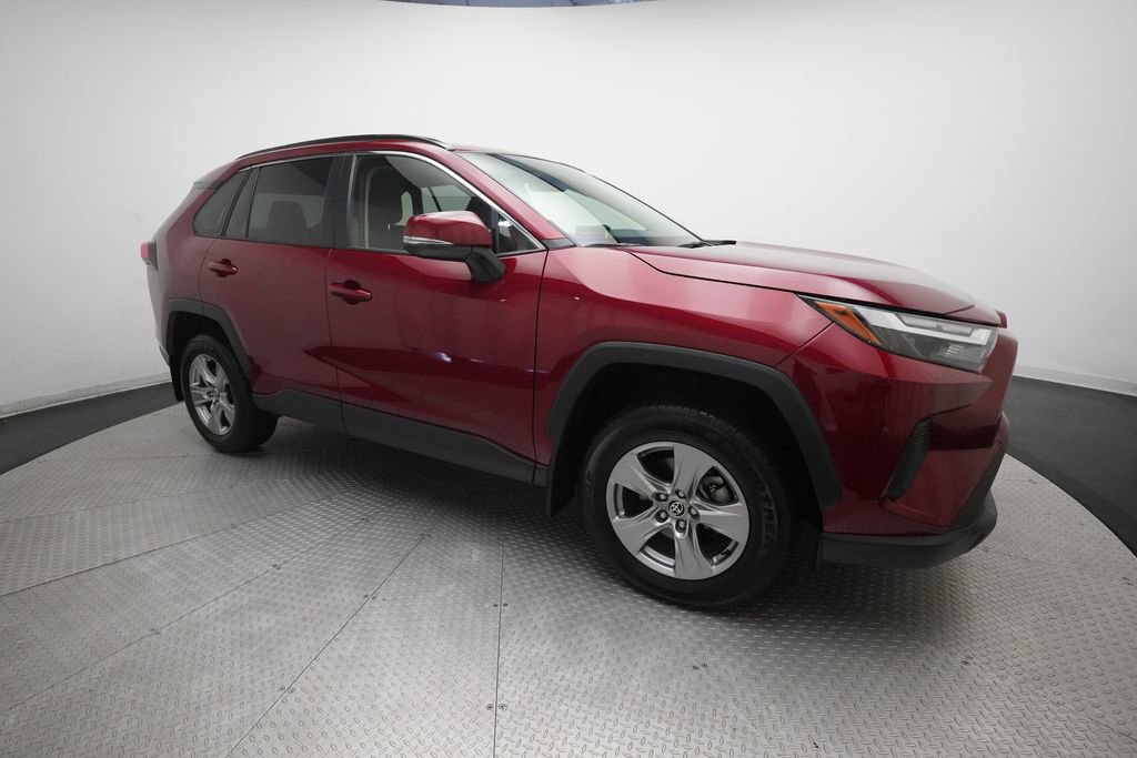 Used 2023 Toyota RAV4 XLE AWD/4WD image 35