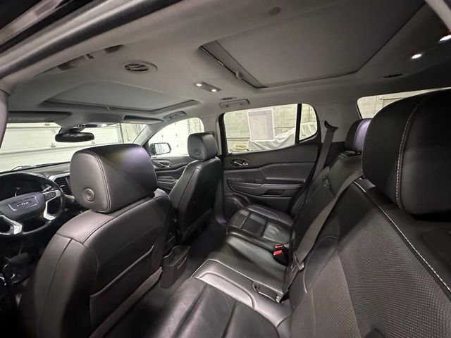 Used 2021 GMC Acadia SLT image 16