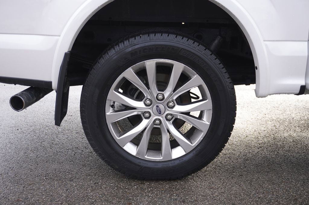 Used 2016 Ford F150 Lariat w/ Equipment Group 502A Luxury image 12