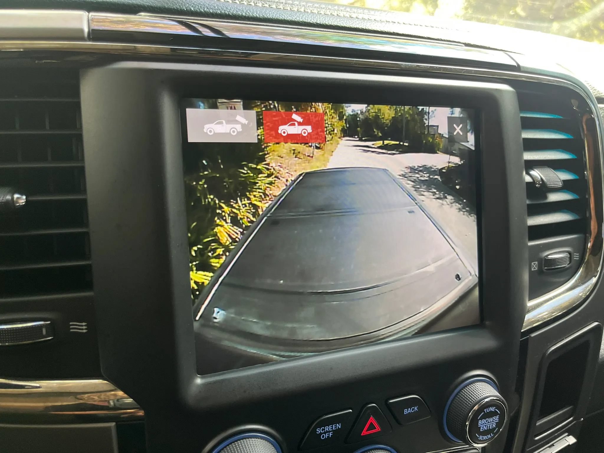 Used 2018 RAM 2500 Big Horn w/ Sport Appearance Group AWD/4WD image 23