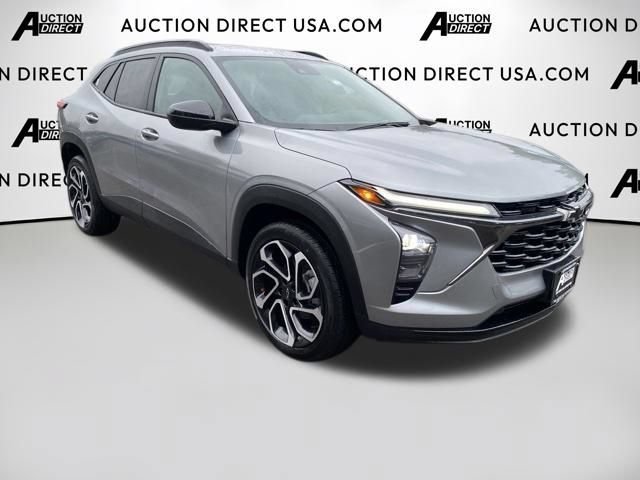 Used 2024 Chevrolet Trax RS w/ Sunroof Package FWD image 25