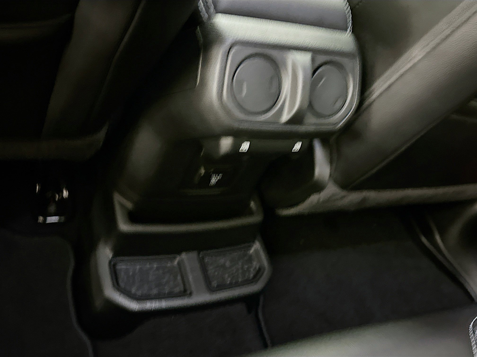 Used 2022 Jeep Wrangler Sahara w/ Cold Weather Group image 28