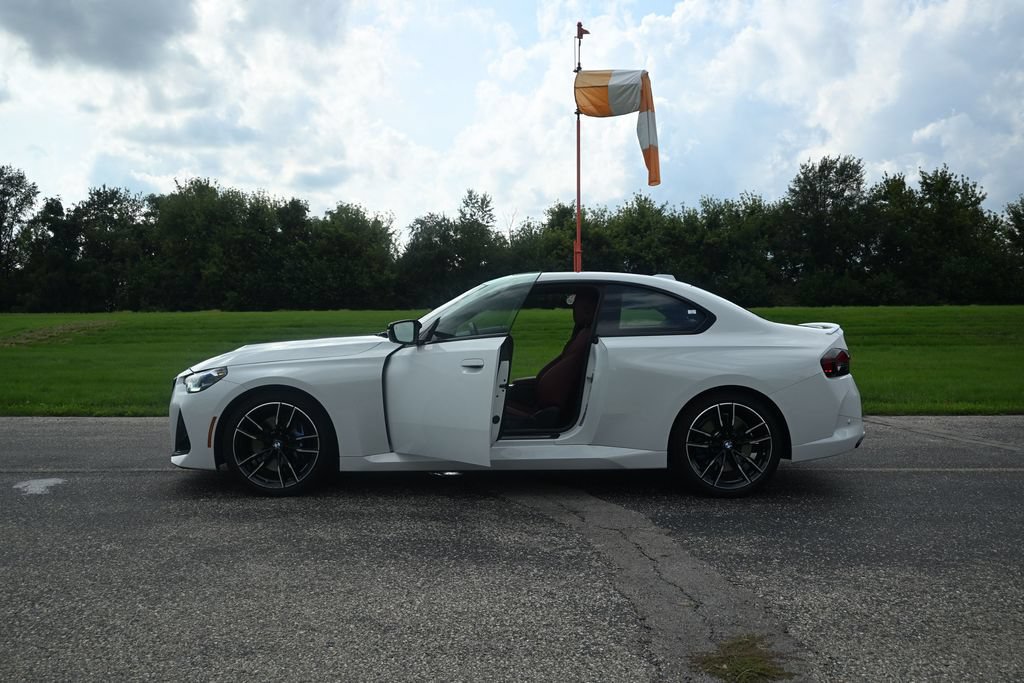 Used 2026 BMW M240i xDrive Coupe AWD/4WD image 12