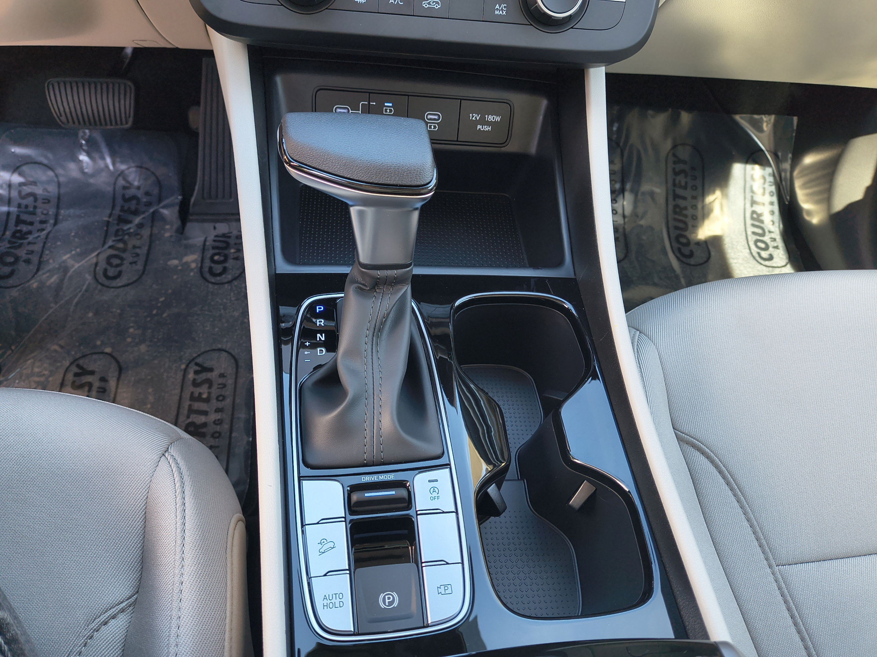 New 2026 Hyundai Tucson SE FWD image 25