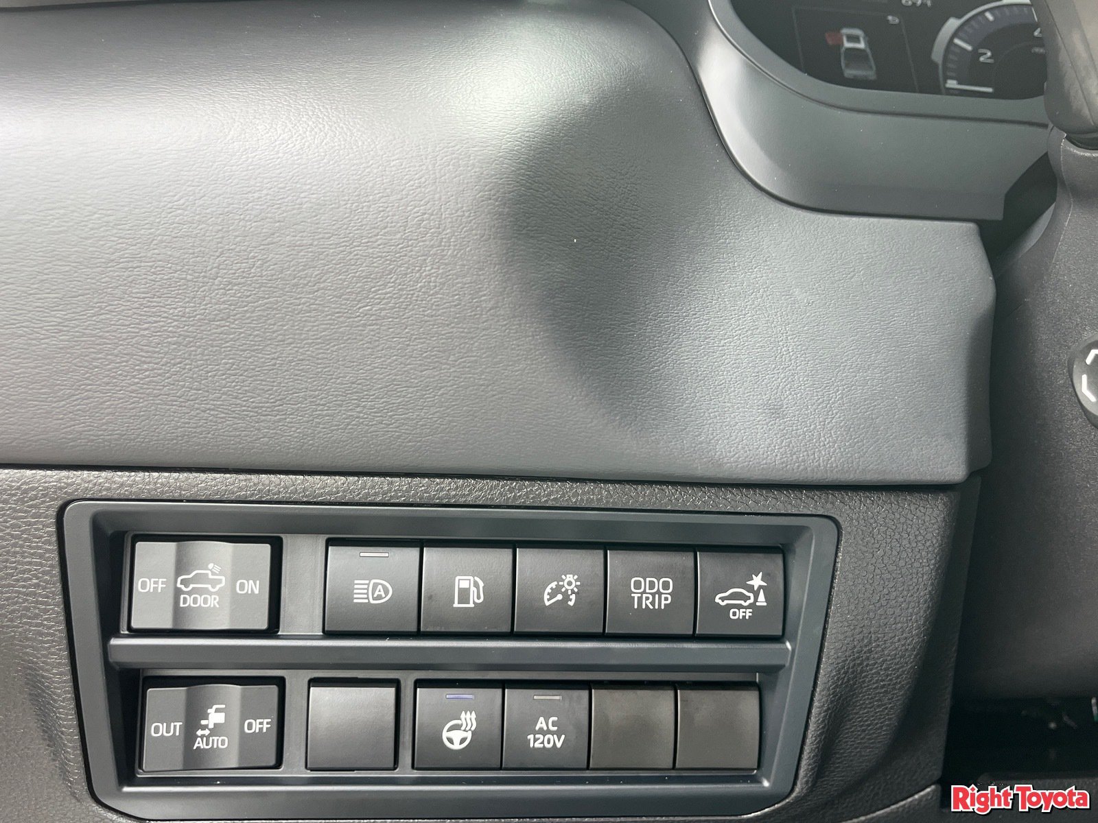 Certified 2026 Toyota Tundra Platinum AWD/4WD image 33