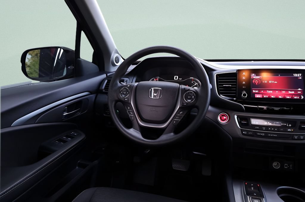 Used 2023 Honda Ridgeline Sport image 29