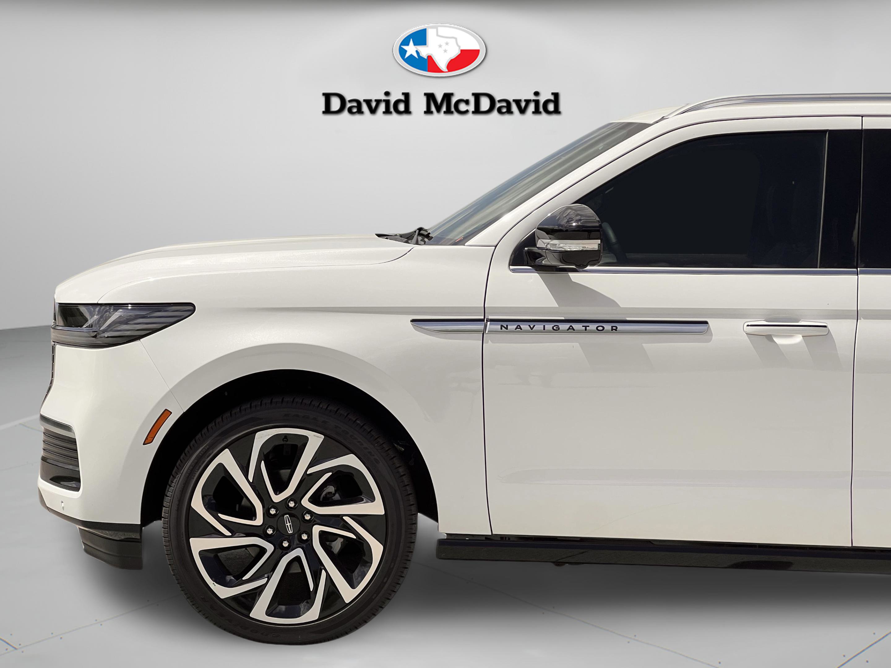 Used 2026 Lincoln Navigator Reserve AWD/4WD image 31