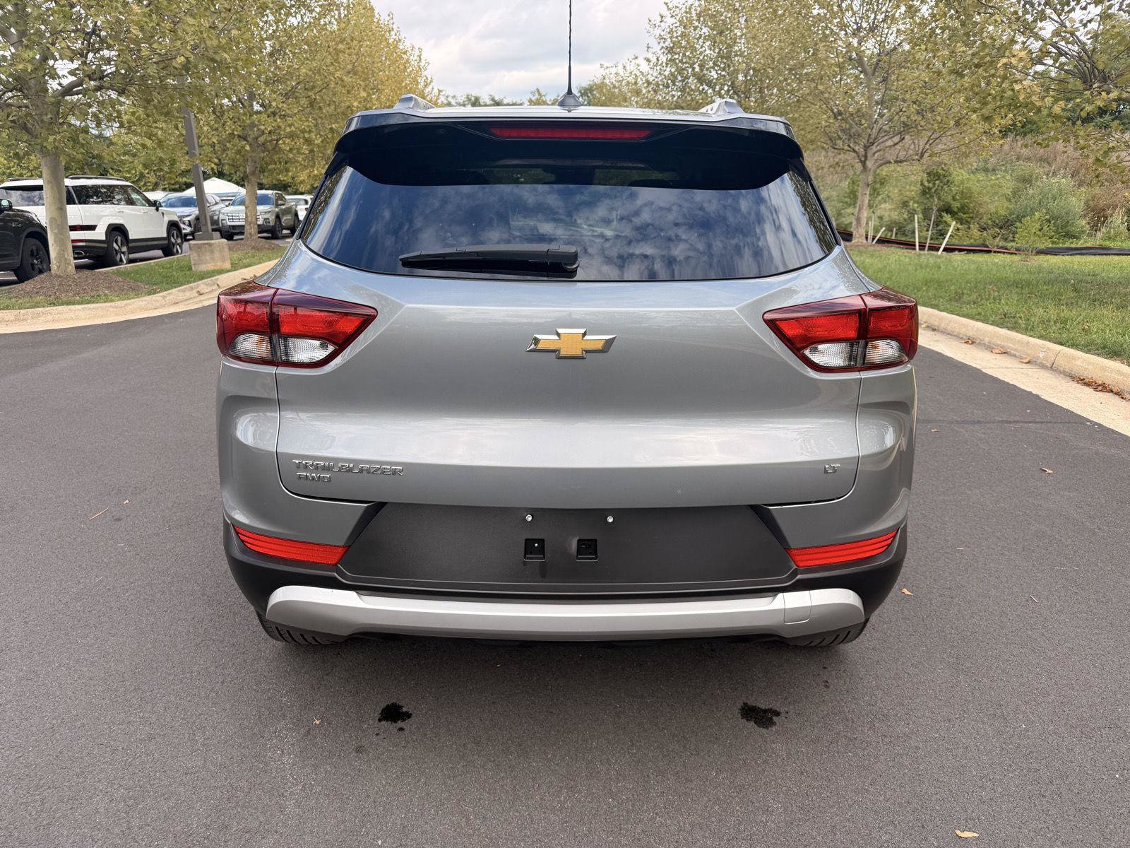 Used 2025 Chevrolet TrailBlazer LT AWD/4WD image 6