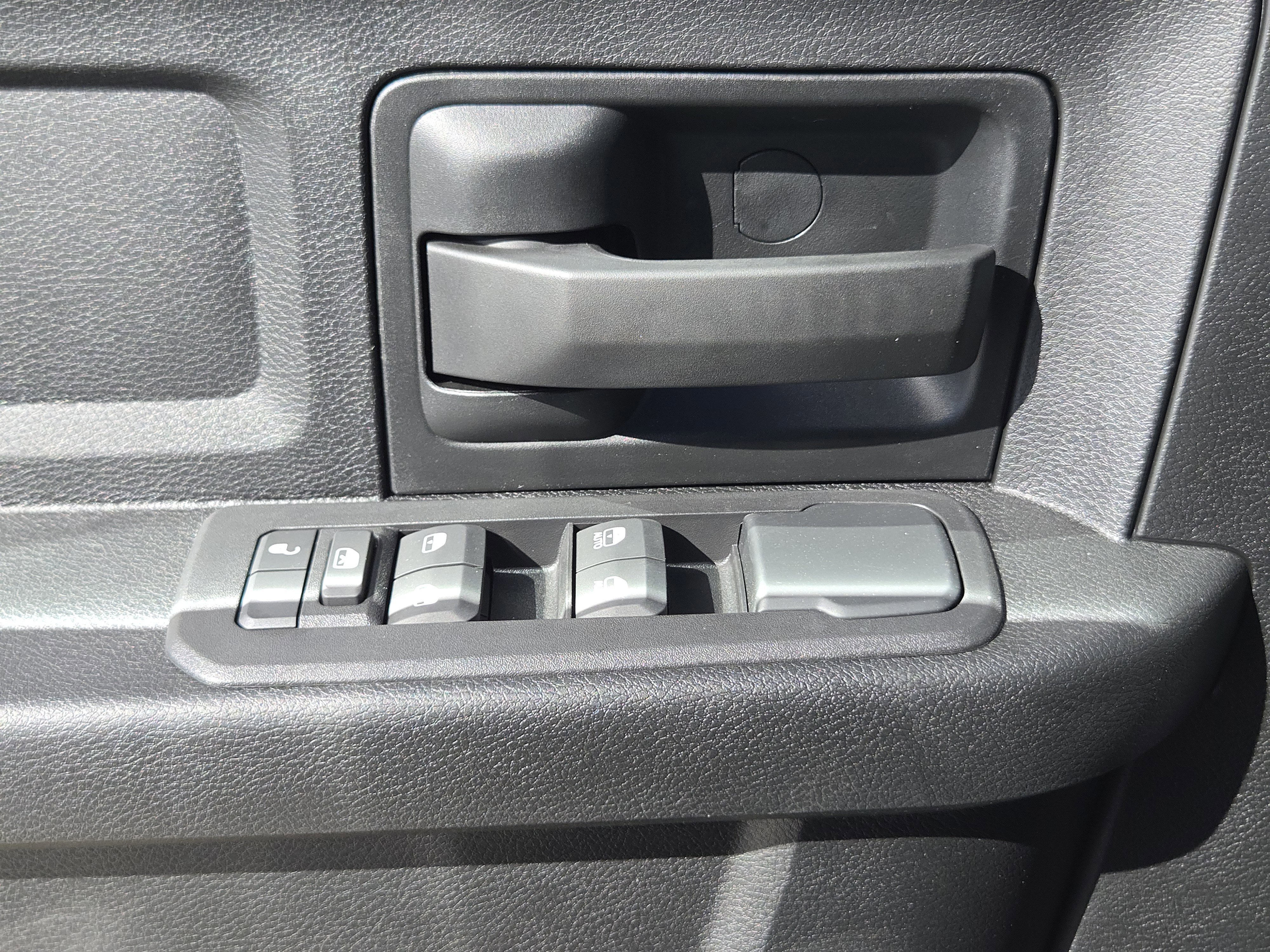 New 2026 RAM 2500 Tradesman w/ Chrome Appearance Group image 18