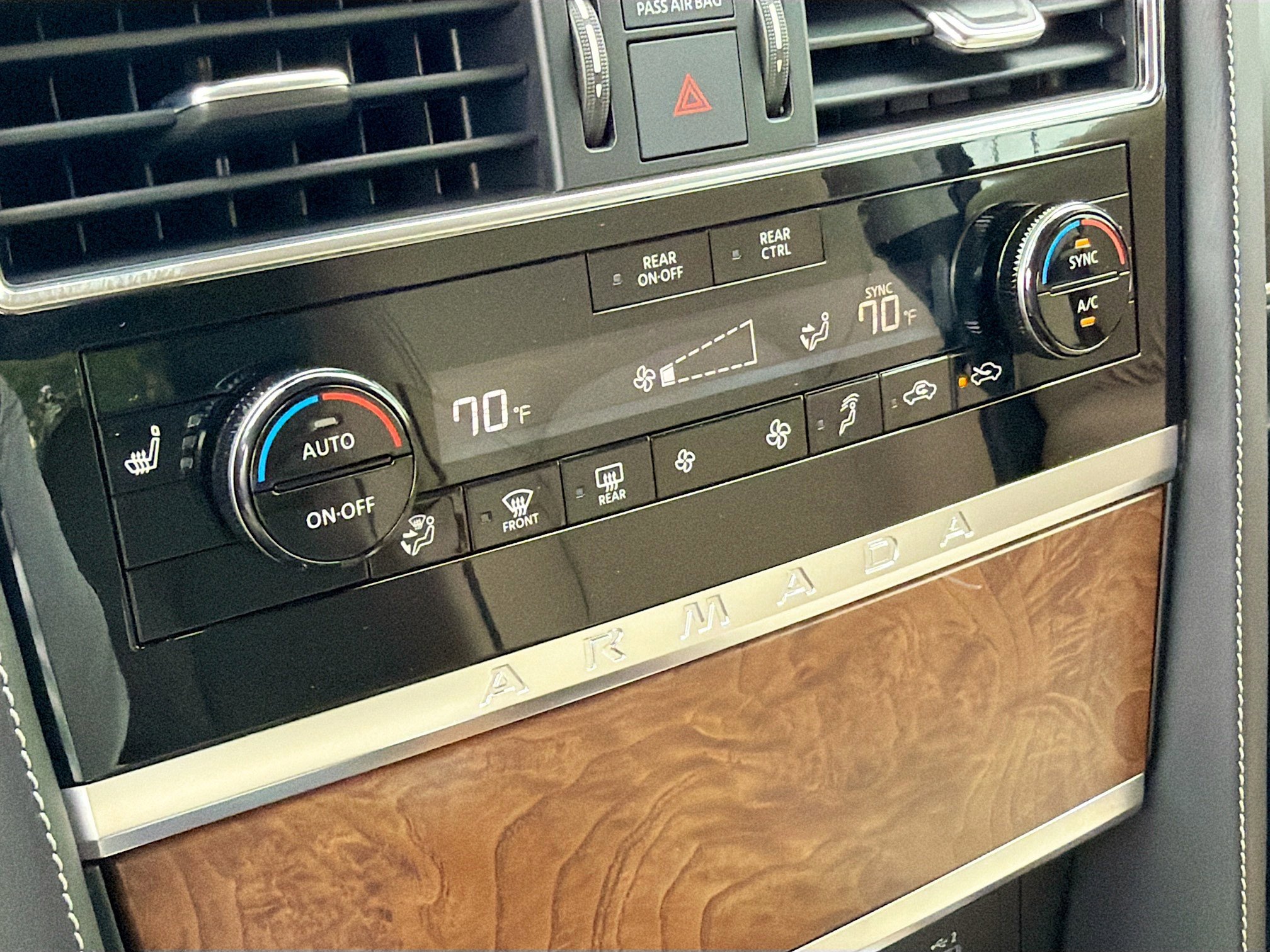 Used 2022 Nissan Armada SL image 34