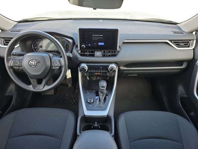 Used 2025 Toyota RAV4 LE image 9